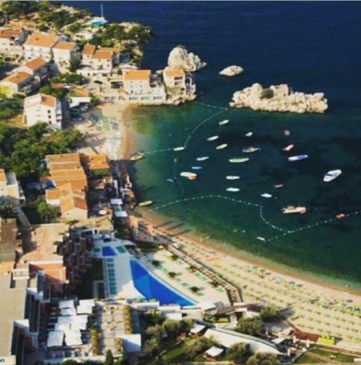 Apartmán Langust - Free Parking Sveti Stefan Exteriér fotografie